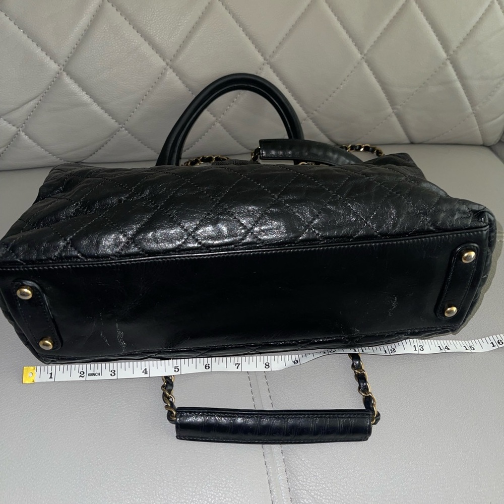 Chanel Stingray Glazed Calfskin Bindi Tote Bag - Picture 13 of 15